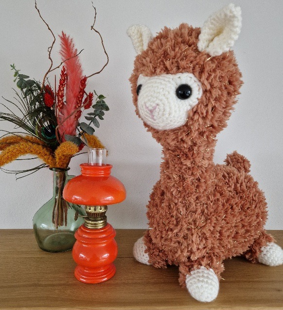 Alpaca knuffel bruin met glitter